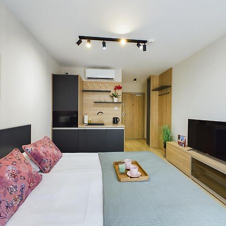 Modern Studios With Air Conditioning In Downtown Krakow By Noclegi Renters 外观 照片